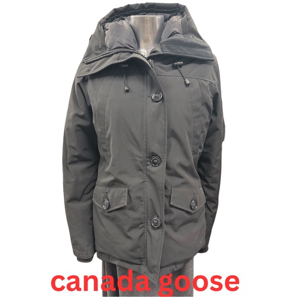 Canada Goose Jackets & Blazers - Canada Goose Women’s Rideau Parka Black Size Medium